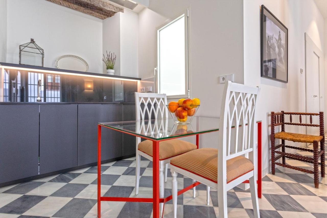Genteel Home San Laureano Sevilla Eksteriør bilde